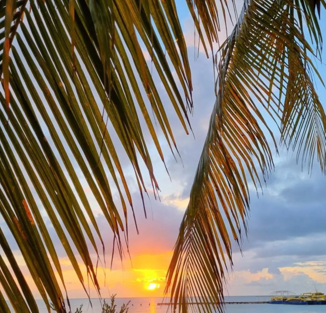 On The Beach - Seaside Sunrise Haven 3 Bedrooms Sea View Cancun 0*,  Mexico