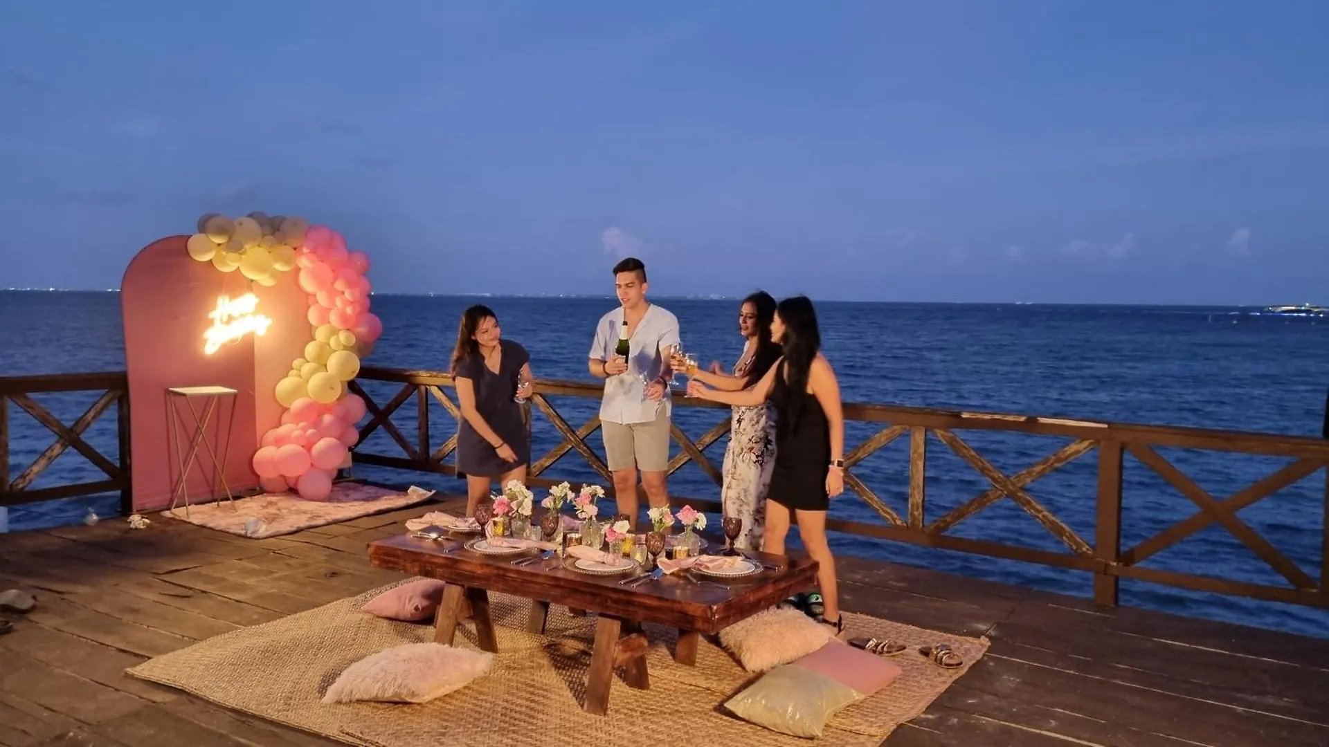On The Beach - Seaside Sunrise Haven 3 Bedrooms Sea View Cancun